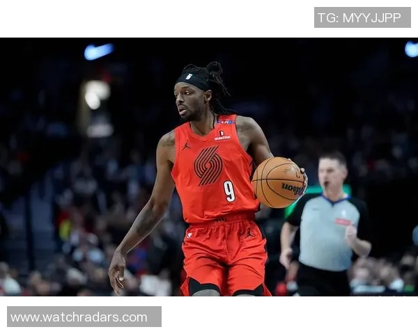 格兰特底角接球三分命中继续为球队积累胜利力量